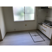 明るい色調の室内です