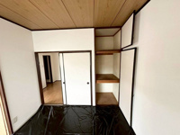 落ち着いた雰囲気の和室付きです