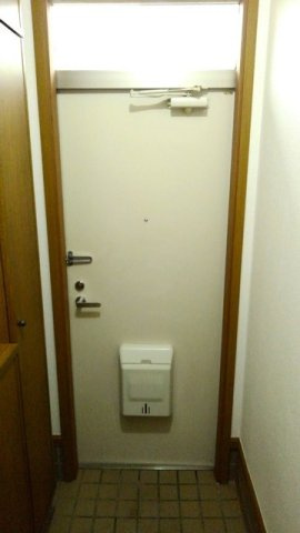 収納もある玄関です