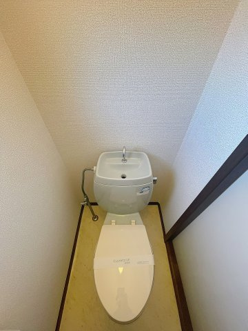 清潔感のあるトイレです