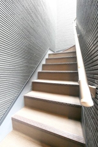 落ち着いた雰囲気の外観です