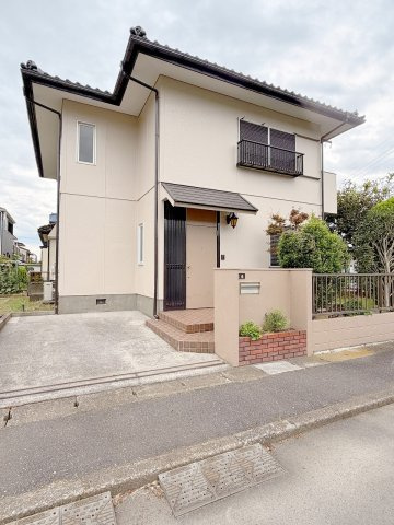 幸手市大字戸島の外観|アイボリーのシンプルな外観です！