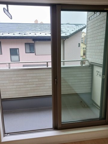 陽当たり良好なバルコニーです