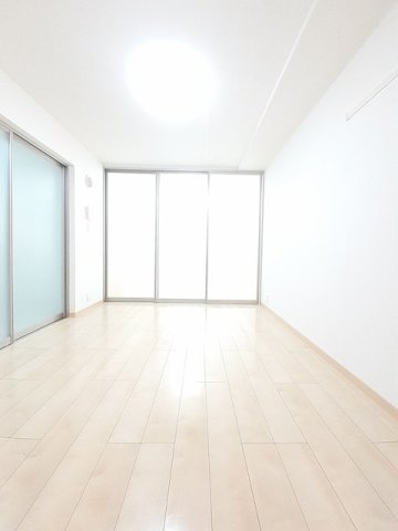 内装は落ち着いています