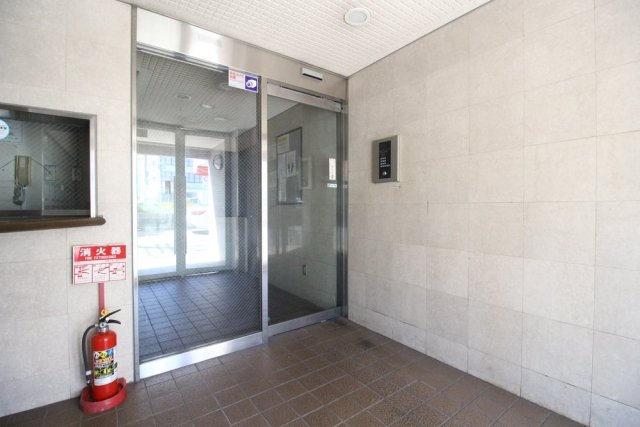 毎日通るエントランスはこのようになっています