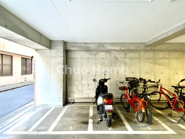 ルピナス両国リバースクエアの駐車場|【バイク置場】最新の空き状況や費用などの詳細は担当スタッフまでお問い合わせください。