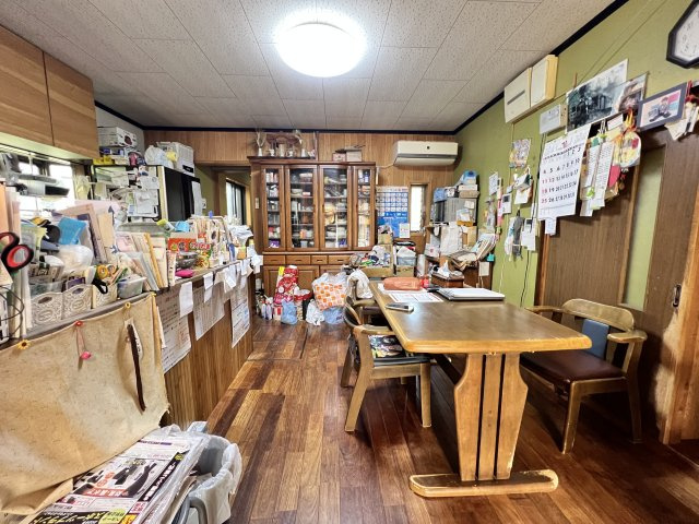玉名郡南関町　中古一戸建ての居間・リビング