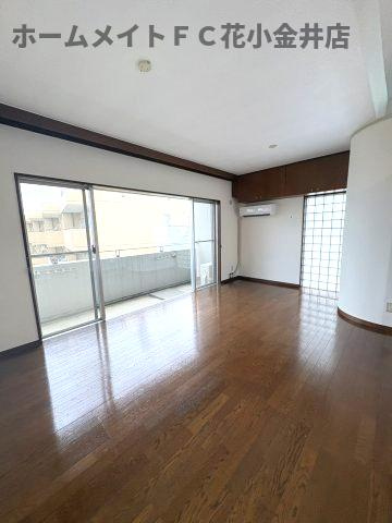 【居間・リビング】 | 第３ゼルコバマンション