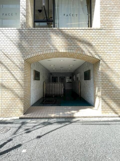 ライオンズマンション南青山シドニービルのエントランス