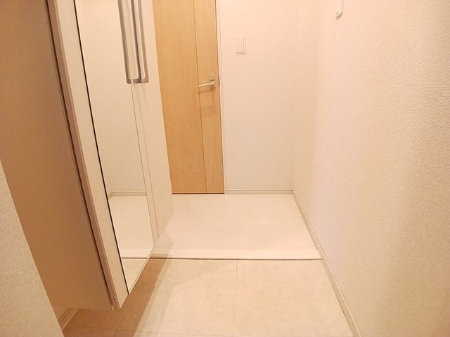 フィレール　デュ　トラジャⅢの玄関
