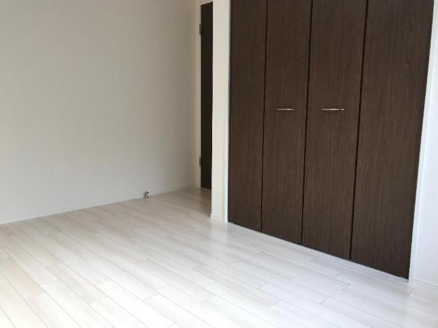 ウールーズの内装|洋室