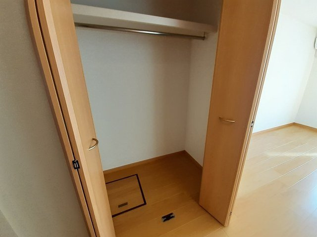 スイート　ガーデンⅡの収納