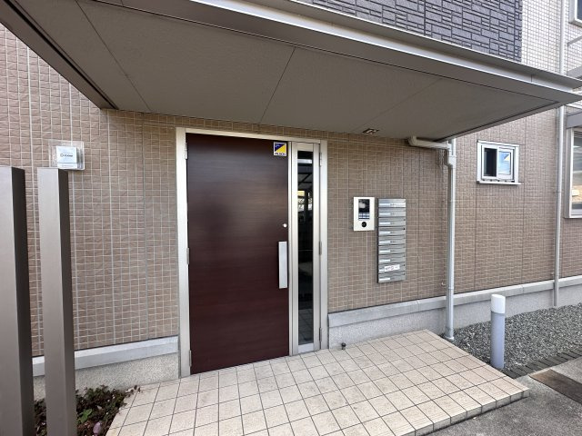 サンホーム富士のエントランス
