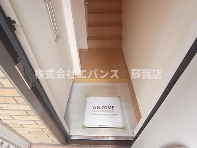 【玄関】 | Ya-ECO House（ヤエコーハウス） | 収納もある玄関です