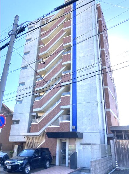 ソレイルコート桜本町の外観