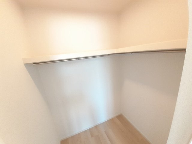 レジデンス　プリュⅦの収納|大きなものも収納できそうです
