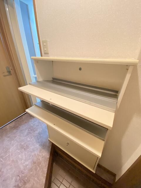 ロワジール向山Ｄの玄関