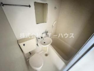 R FIELDS GYOTOKUの浴室