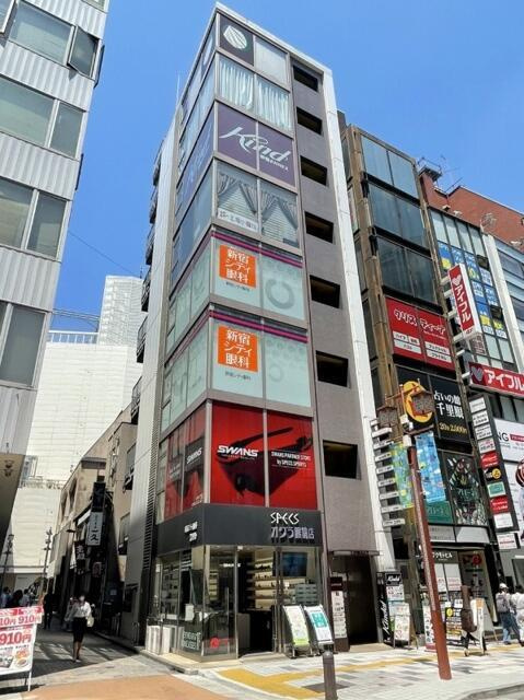 ルナージュビルの周辺