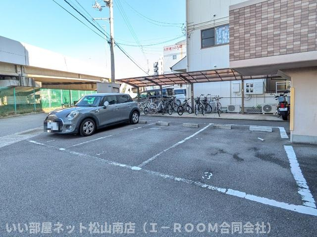 【駐車場】 | ソル・レヴェンテ 