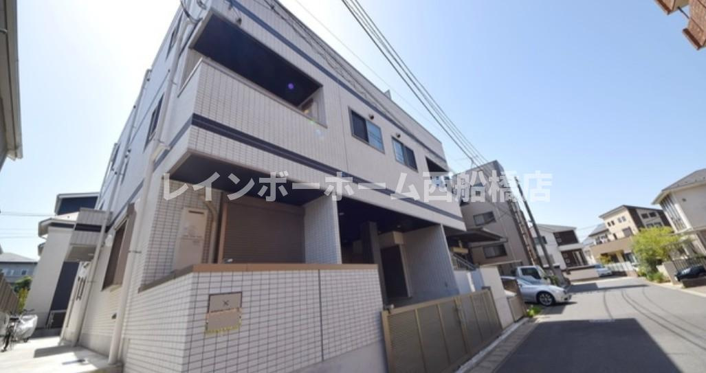 ＣＲＥＷＨＯＵＳＥ東松戸の外観