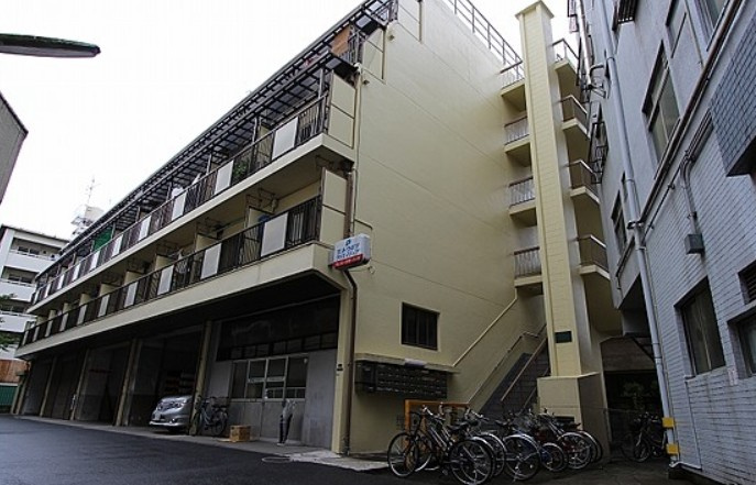 北区王子４丁目の賃貸マンションの外観