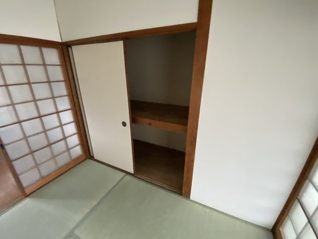 白楊荘の収納