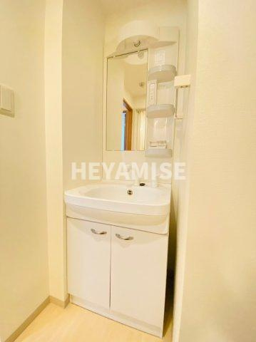 Apartment Grus Okamachiの洗面所|※同間取りの別の階のお部屋の画像です※現況を優先します