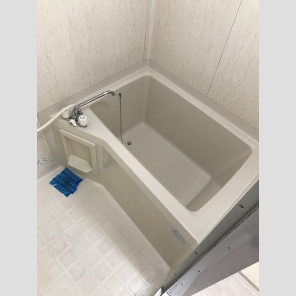 フルーレ辻町の浴室