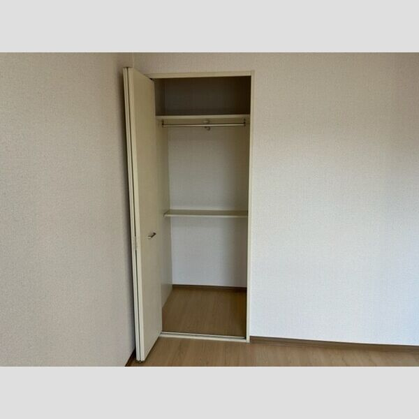 フルーレ辻町の収納