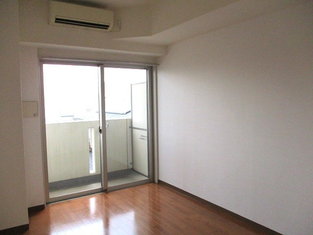 CASA MIA NAKANOBUの居間・リビング