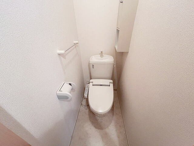 うらら１番館のトイレ|ゆったりとした空間のトイレです