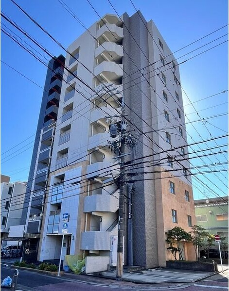 W HOUSEの外観