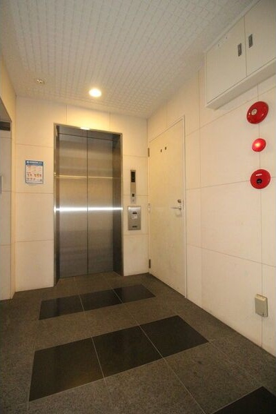 W HOUSEのロビー
