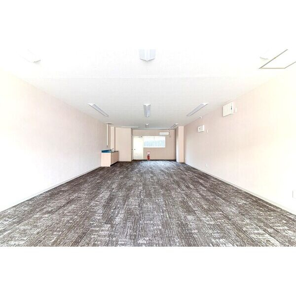 リセンス清水【　1階路面店　】