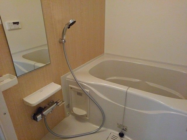 朝日テラスの浴室