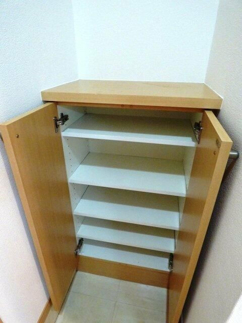 ヴィータローザ江古田の収納