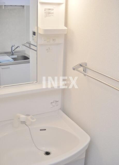茅ヶ崎市共恵１丁目の賃貸マンションの独立洗面台