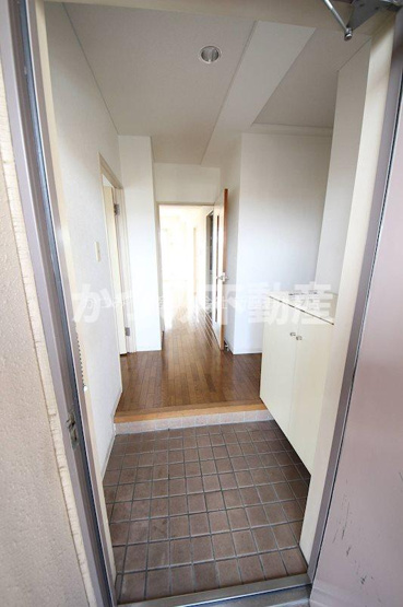 【玄関】 | ファイネスト | 別部屋参考写真