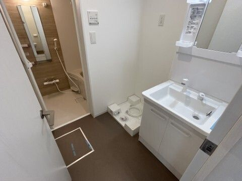 ジーメゾン柏西原の洗面所