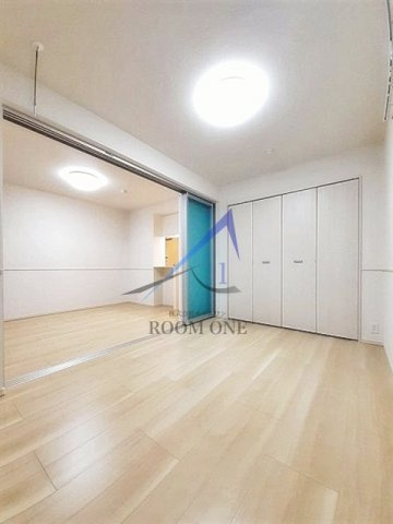 ロイヤルパイン　ストリームの居間・リビング|洋室のお部屋です。
