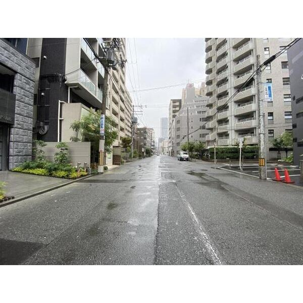 Luxe西長堀の駐車場
