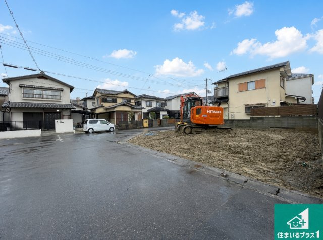 即日案内可能■大津市真野　第1期　新築一戸建ての前面道路含む現地写真|現在建築中！落ち着いた街並みで新生活を始めることが出来そう！周辺の物件も併せてご紹介させて頂きます！