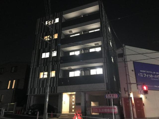 【外観】 | ＰＲＥＮＤＲＥ　ＴＯＫＵＭＡＲＵ　-プランドール徳丸- | 外観写真（夜）
