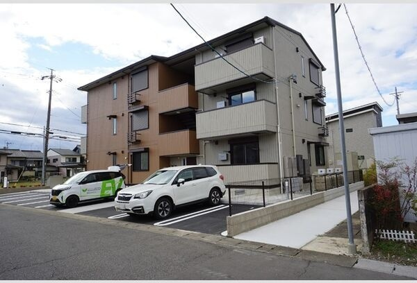 D-ROOM石原瀬の外観