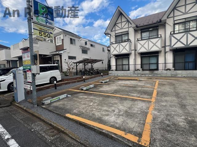 メゾンド南第２の駐車場