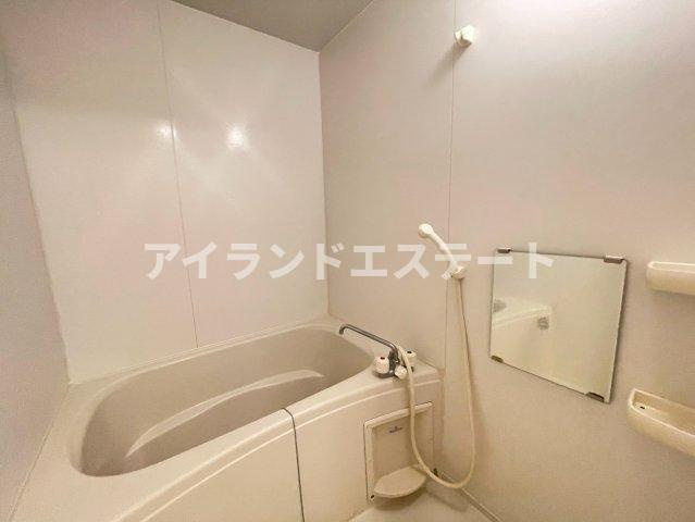 ジュンベリー　ペット相談　ネット無料　陽当たり良好の浴室