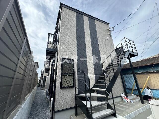 リヴェール寒川の外観