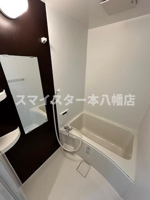 リヴェール寒川の浴室