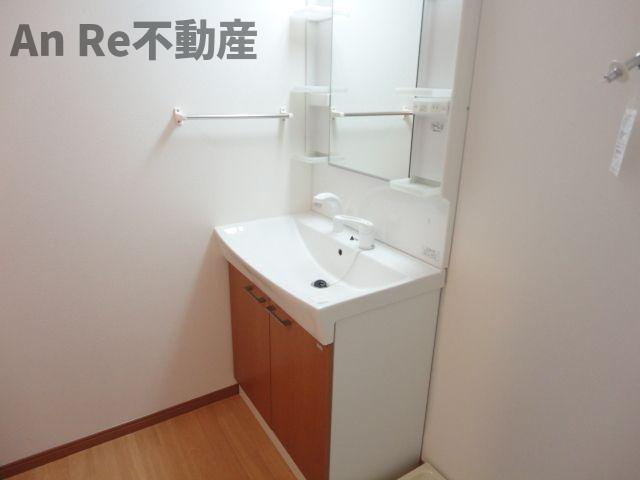 中山マンション参番館の洗面所